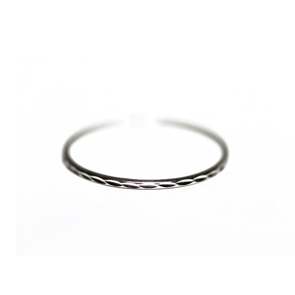 14kt White Gold Thin Band Ring Diamond-Cut 1mm