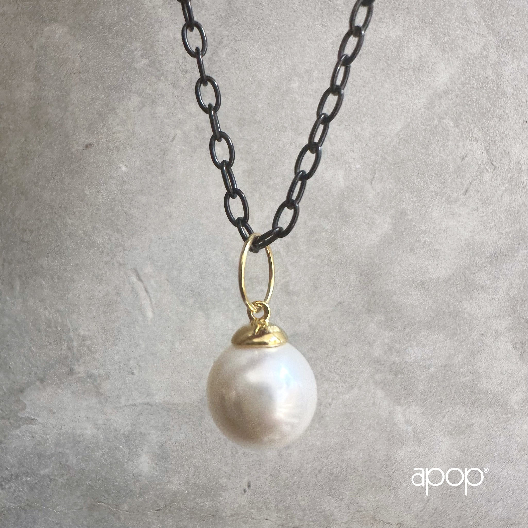 Round Pearl Pendant