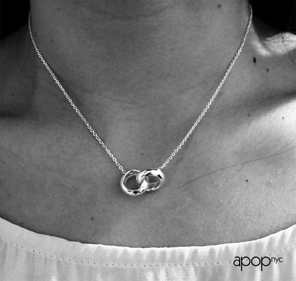 "Love Lock" Sterling Silver Interlocking Rings Pendant Necklace